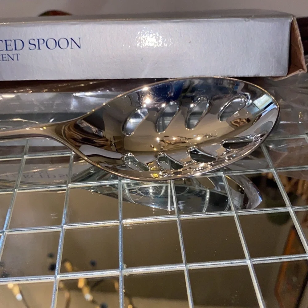 ROYAL LIMITED SILVER SERVING PIERCED SPOON